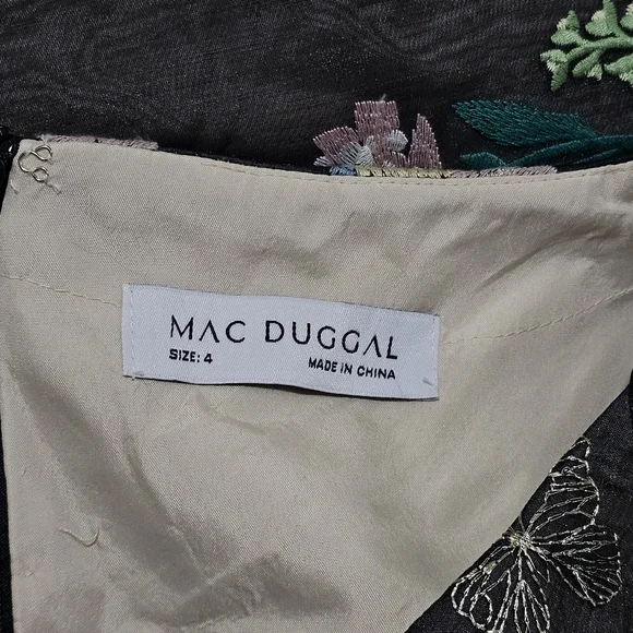 MAC DUGGAL Size 4 EMBROIDERED BISHOP SLEEVE V NECK FLOWY GOWN Dress Womens 4 - Picture 8 of 8